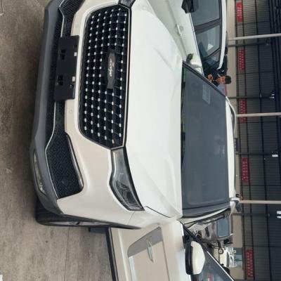 SUV T700