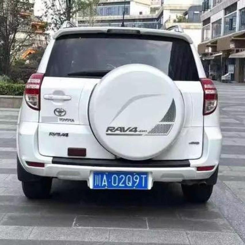 TOYOTA RAV4