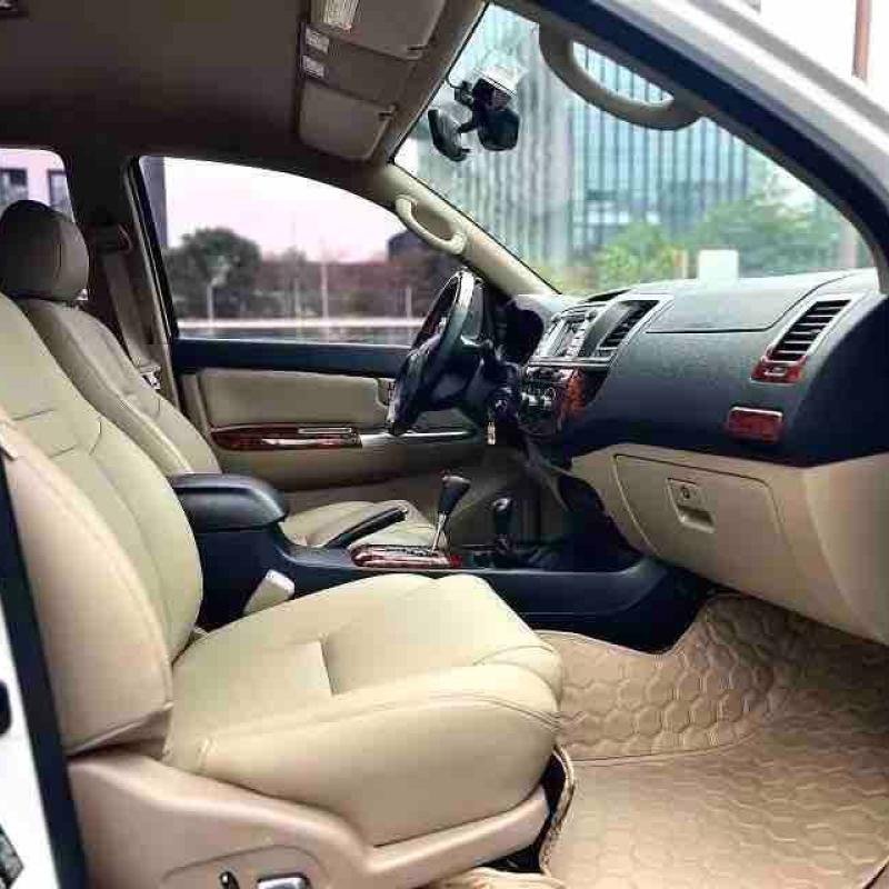TOYOTA FORTUNER 2011 AUTOMATIQUE