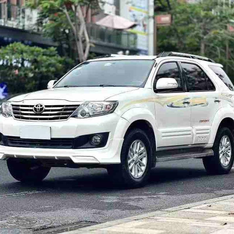 TOYOTA FORTUNER 2011 AUTOMATIQUE
