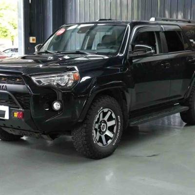 TOYOTA 4 RUNNER