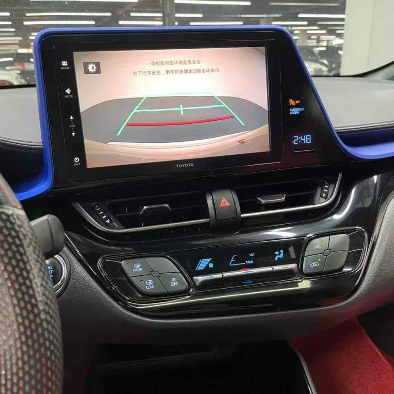 TOYOTA C-HR